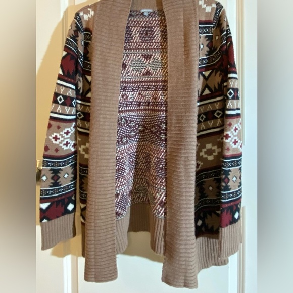 Charlotte Russe Sweaters - Charlotte Russe Aztec Cardigan Sz-L, Beautiful Design, Well Used Warm Sweater